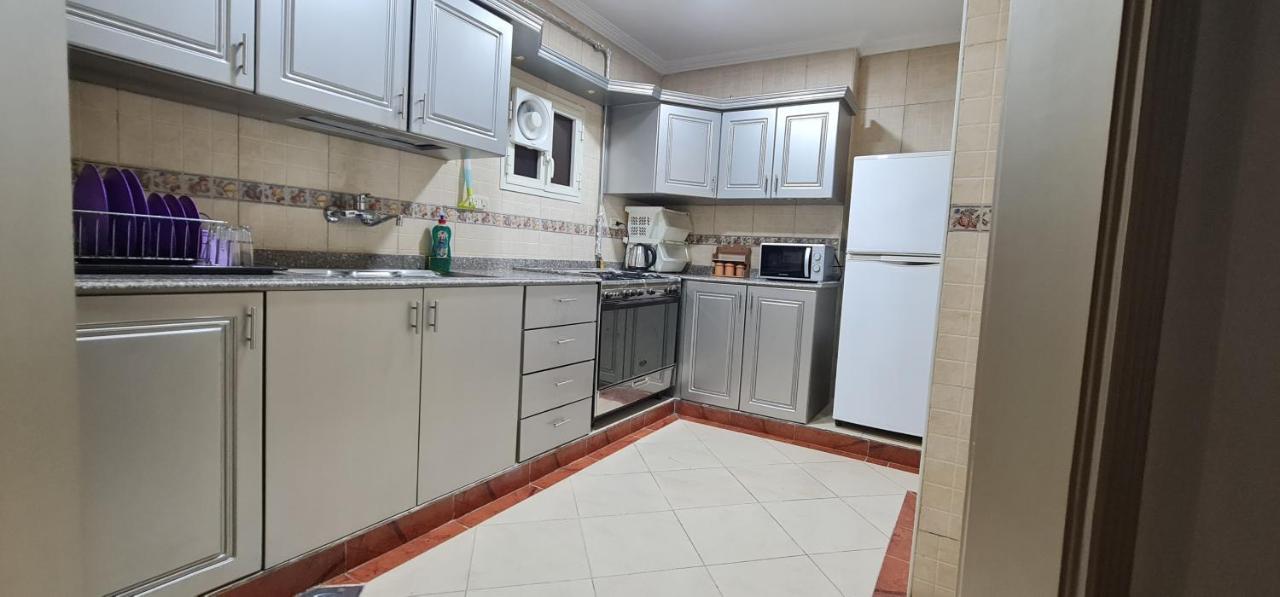 Comfy 3 Bedrooms Apartment In Cairo 96 Екстер'єр фото
